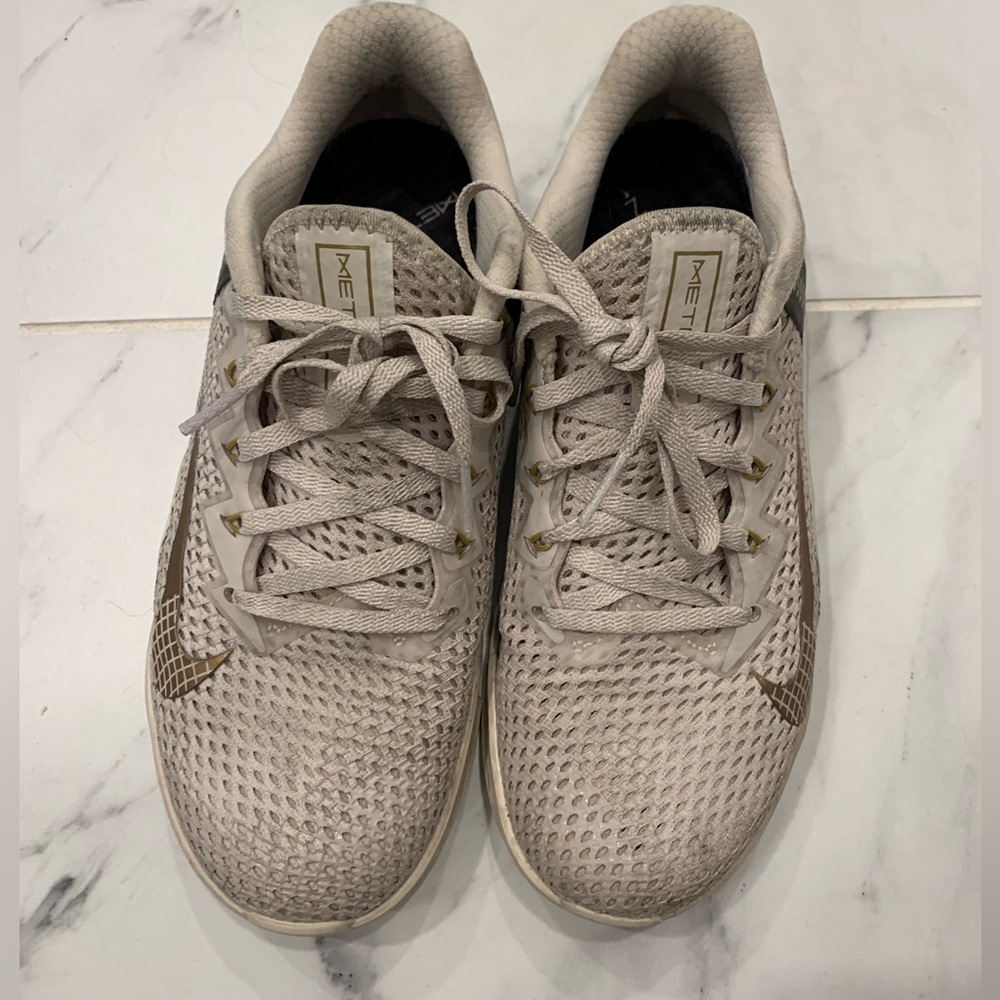 GUC Nike Metcon Sneakers